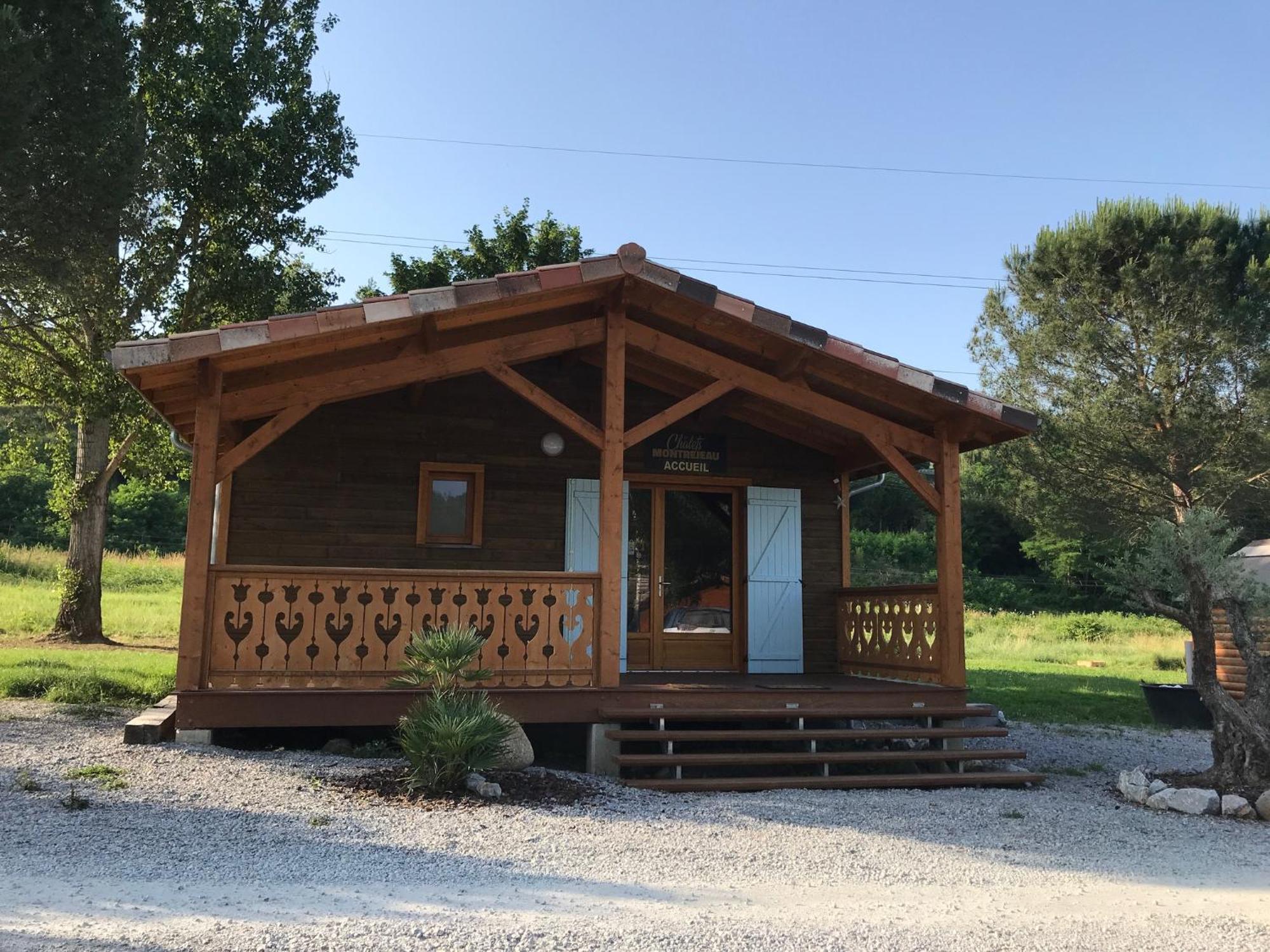 Les Chalets Монрежо Экстерьер фото